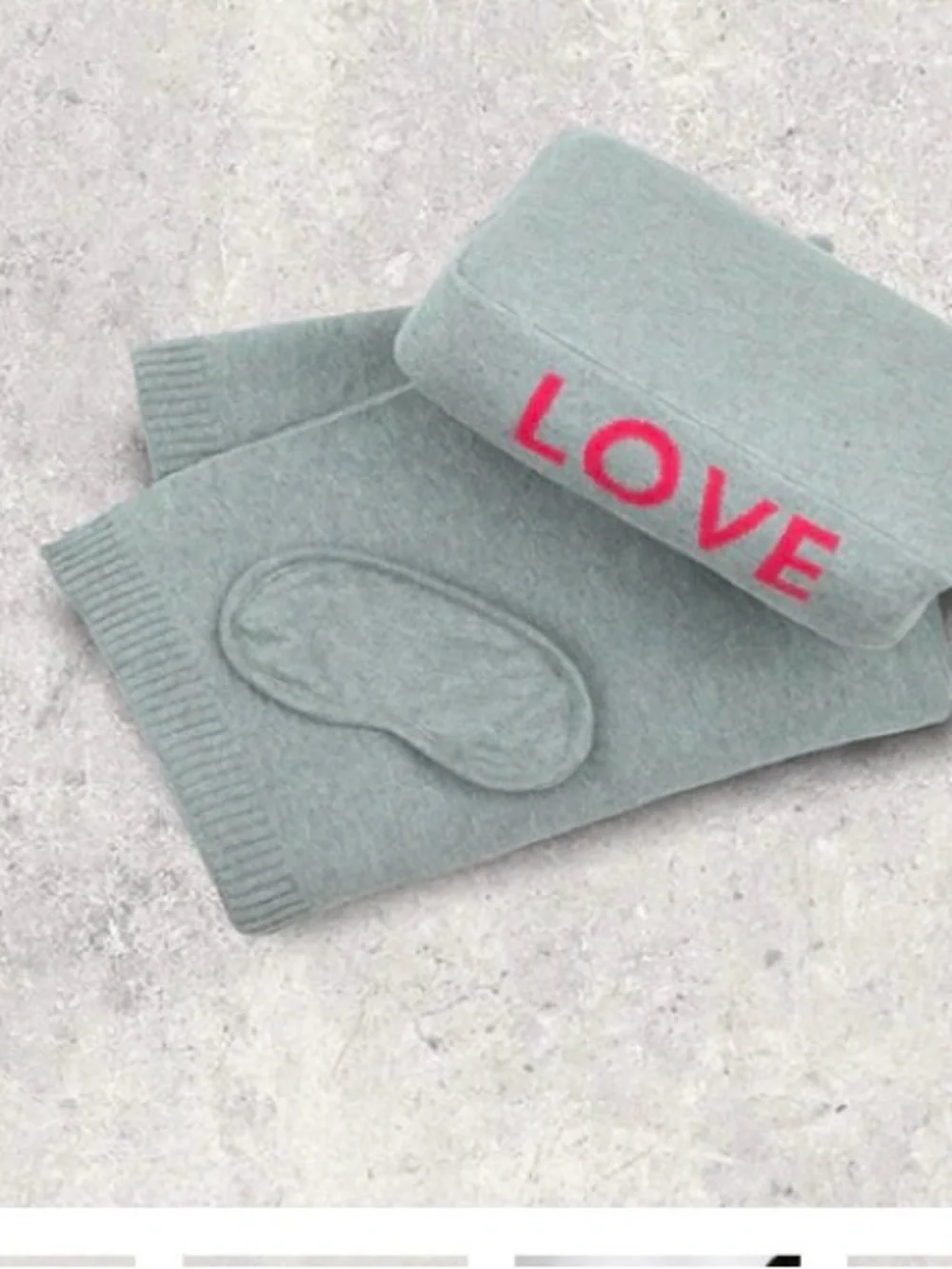 Travel throw & eye mask. Pink lemonade.